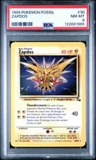 1999 POKEMON FOSSIL #30 ZAPDOS PSA 8